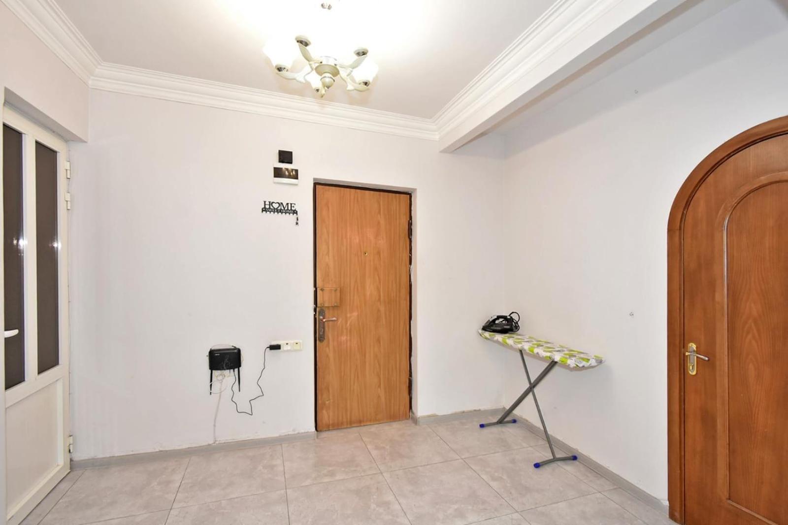Luxury Spacious Apartment On Saryan Street.Centre เยเรวาน ภายนอก รูปภาพ